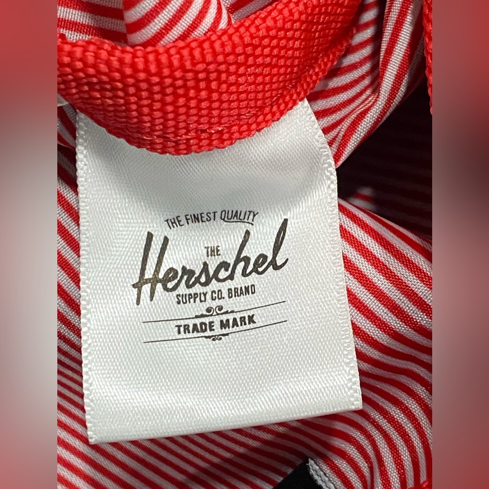 The Herschel Supply Co. Pop Quiz Fanny Pack/Belt Bag, 100% Recycled Body - Picture 8 of 12